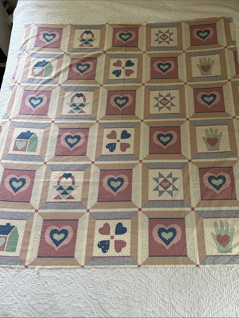 Wamsutta Patchwork Quilt Top and bottom cotton fabric in Blue, Red, Cream